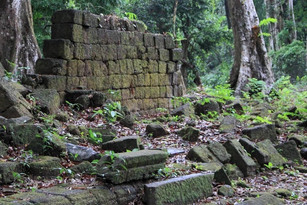 Лаос - Паксе - На берегу реки Томо (Laos - Pakse - Houay Tomo)