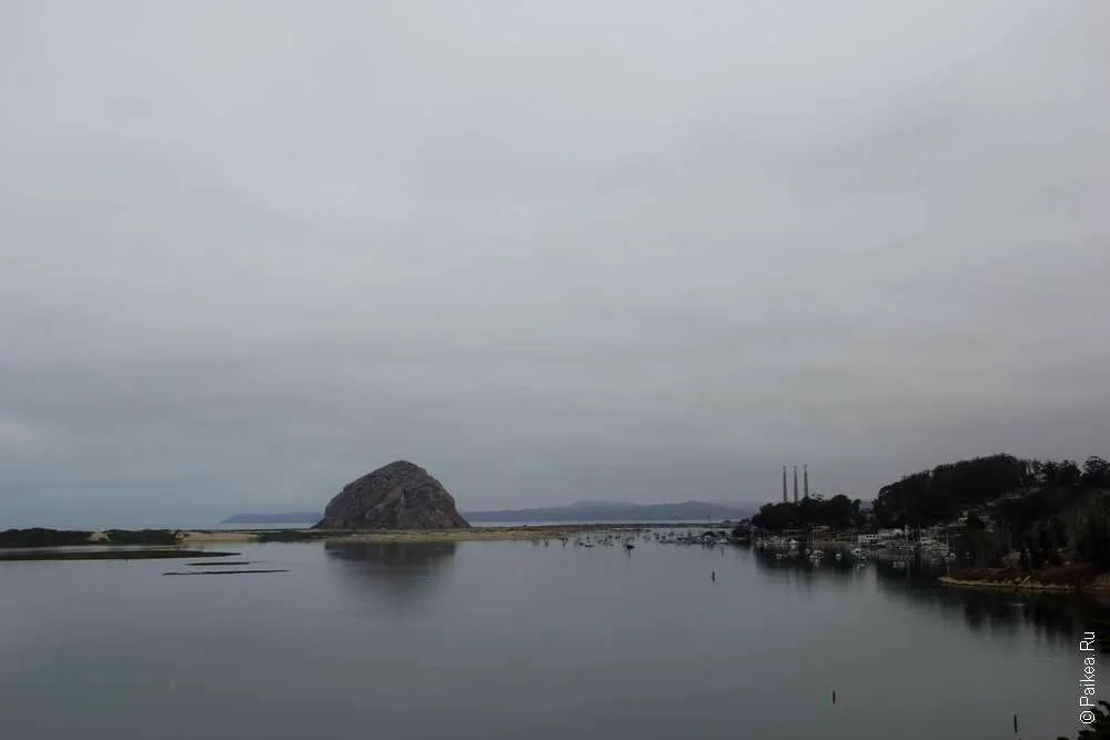 Вид на скалу Морро Рок