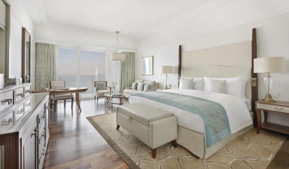 отели пальма джумейра дубай waldorf astoria
